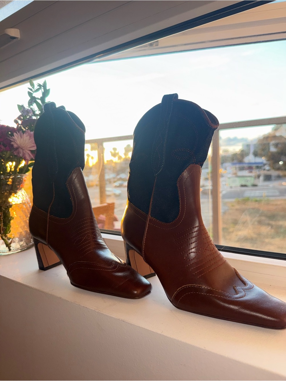 Steve Madden Brown Leather with Black Suede Western Ankle Boots - Picture 3 of 4